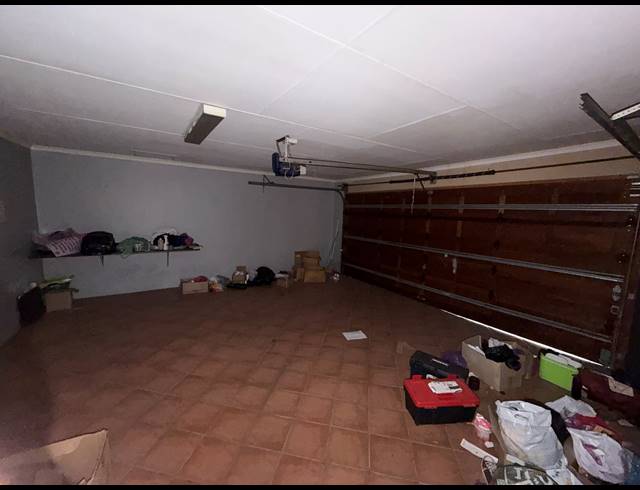 4 BEDROOM HOUSE FOR SALE IN SONNEVELD